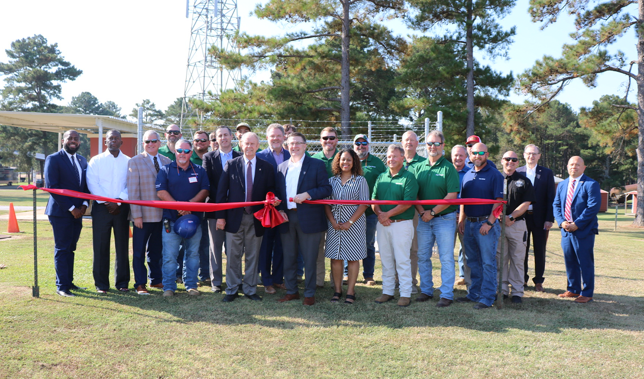 Ribbon cutting at Mississippi State Fire Academy CO2 pipeline emergency response training
