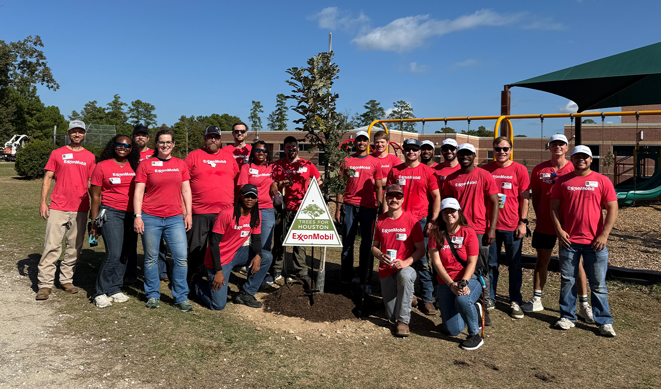 ExxonMobil Pipeline Company partners with United Way for Days of Caring