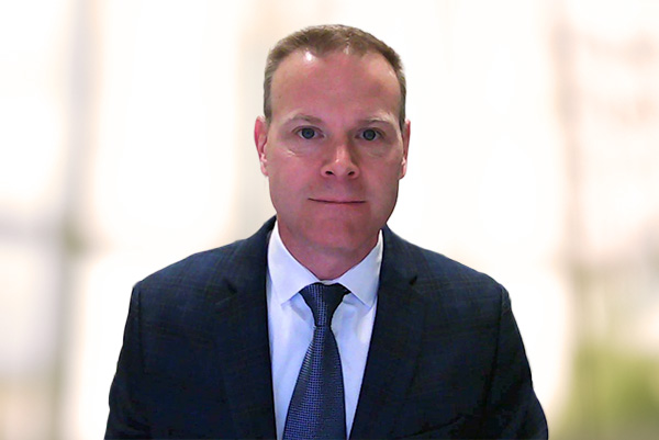 Headshot of Rob Tracy